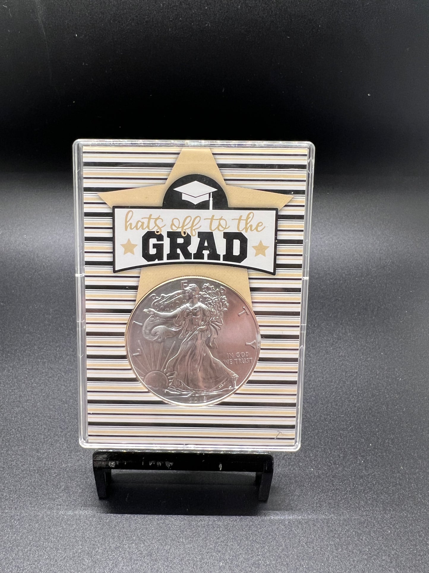 2018 Silver American Eagle BU in Hats Off to the Grad Gift Holder