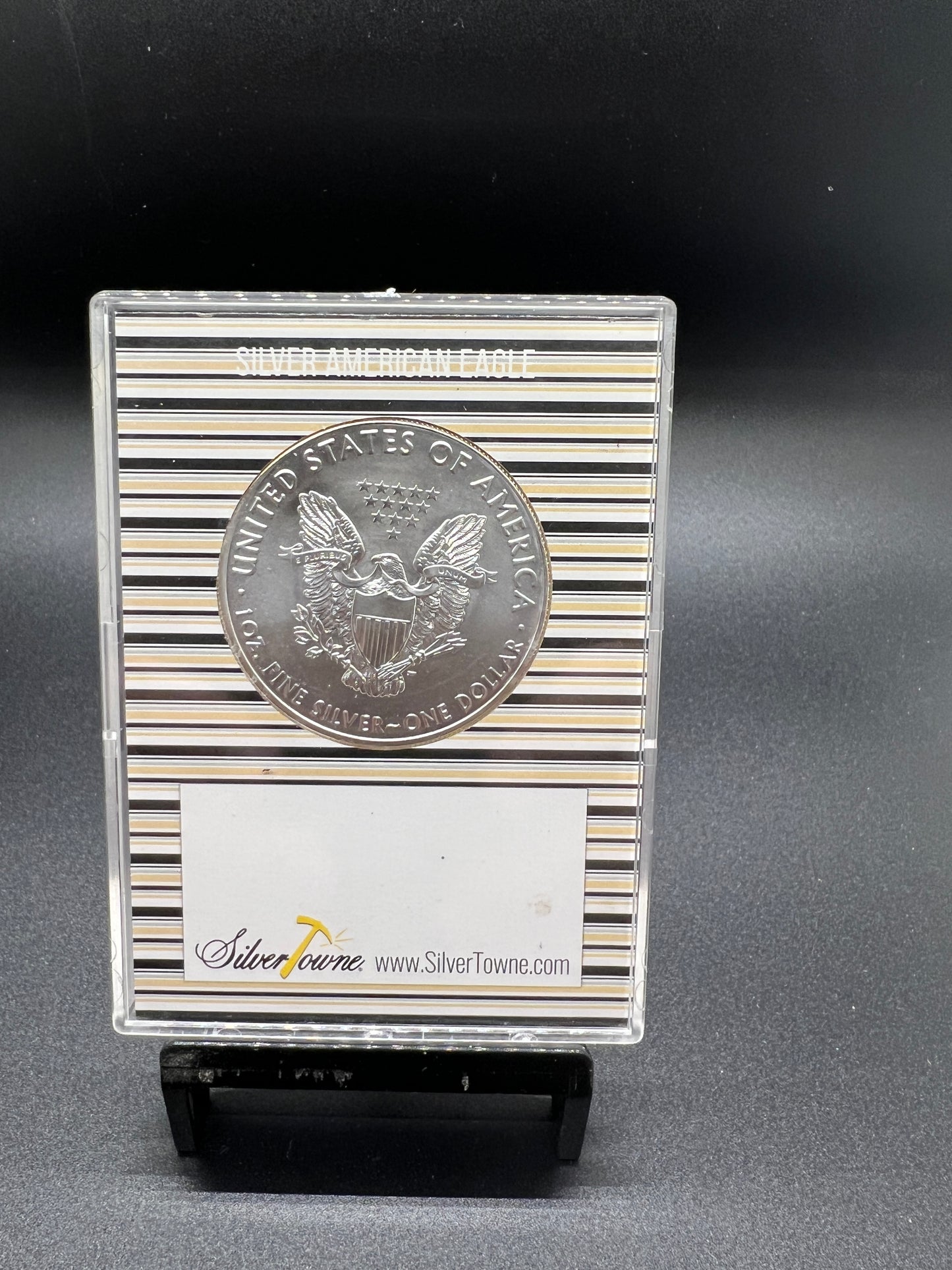 2018 Silver American Eagle BU in Hats Off to the Grad Gift Holder