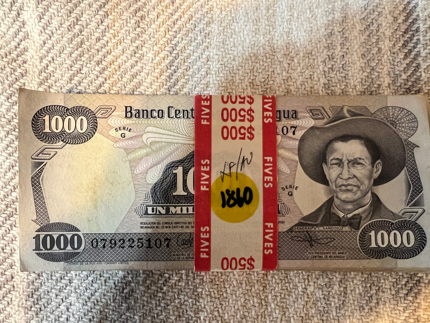 Nicaragua 1000 Cordobas 1985(1987) AUNC Banknote P-145 Serie G - 50 Crisp Notes