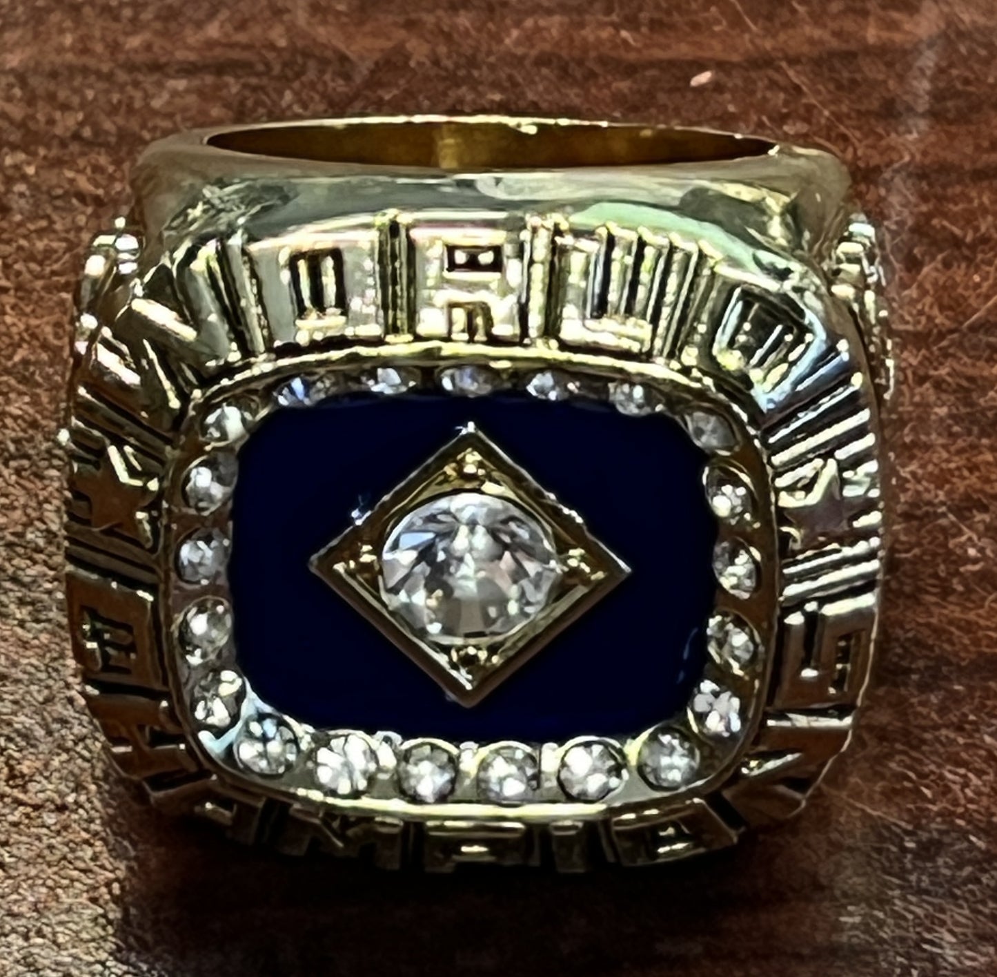 New York Yankees World Series Souvenir Rings Set Size 11 - 7 Championship Rings