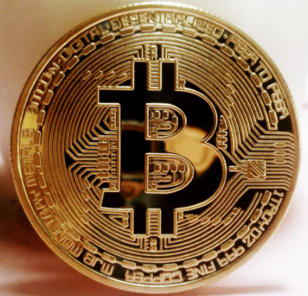 Gold Plated Physical Bitcoins Bitcoin BTC with Case