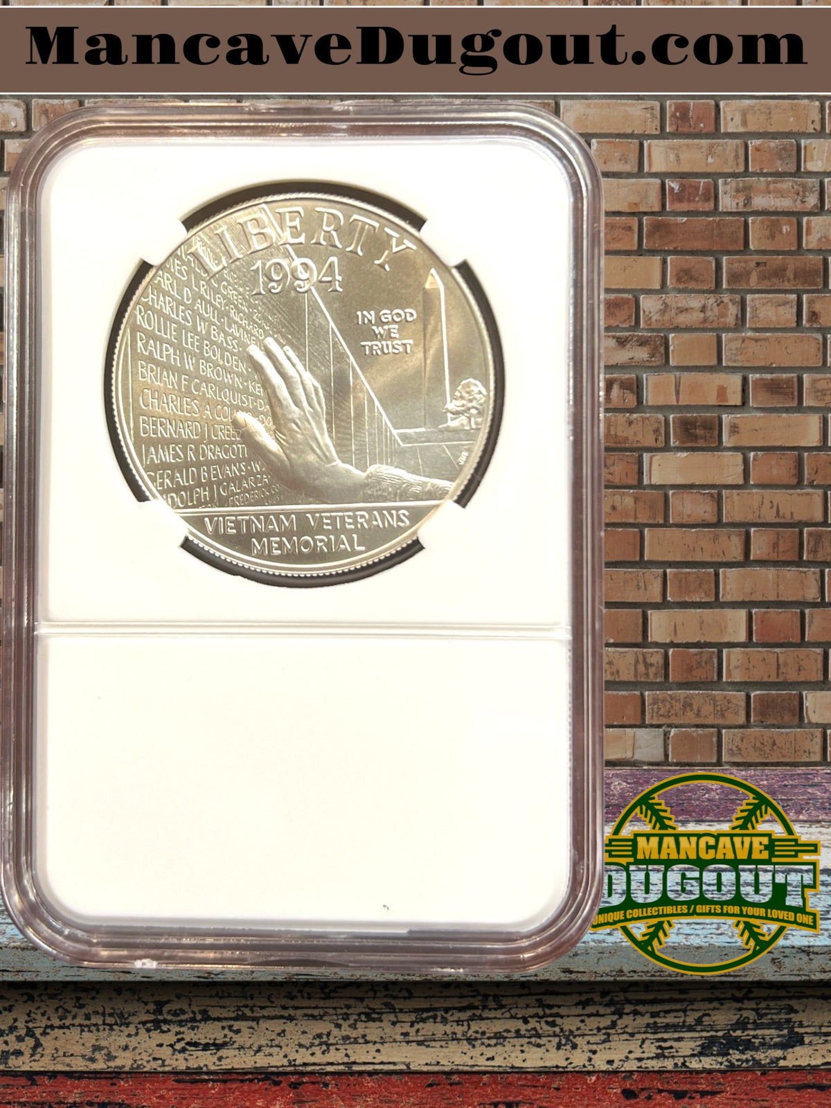 1994 W Vietnam Veterans Memorial Commemorative Silver Dollar – Uncirculated