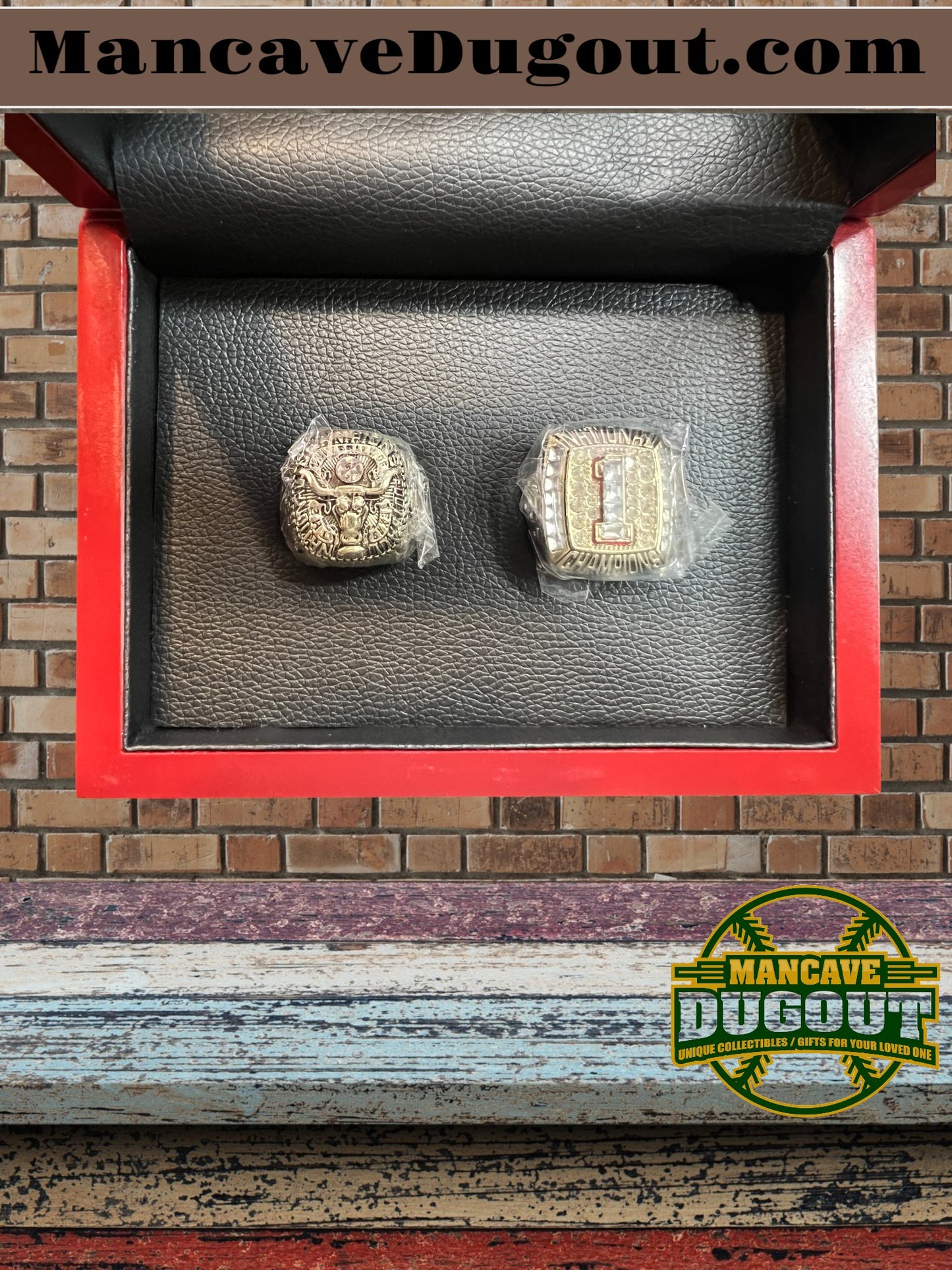 1969 and 2005 University of Texas LONGHORNS Championship Souvenir Ring with Display