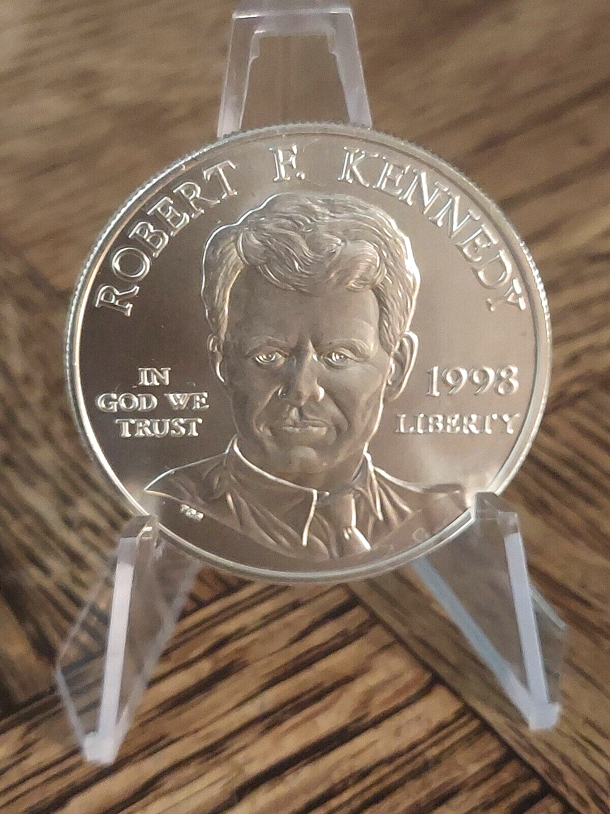 1998 S Robert F Kennedy Uncirculated Silver Dollar Commemorative RFK Coin Box and COA