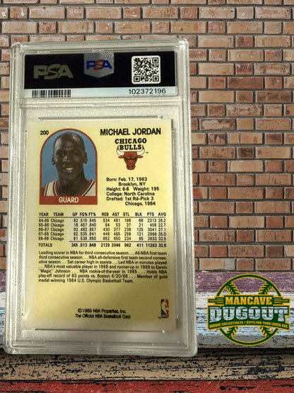 1989 Hoops Michael Jordan #200 – PSA 9 Mint - Chicago Bulls • NBA Icon • Early Career MJ