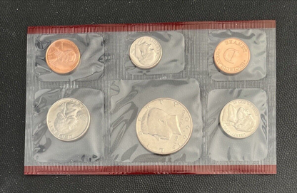 1990 P & D United States Mint Set Uncirculated 10 Coins Original Cello Packaging